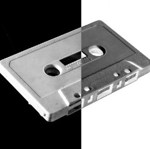 Développements alternatifs (source: https://pixabay.com/photos/music-tape-retro-cassette-old-4698411/).